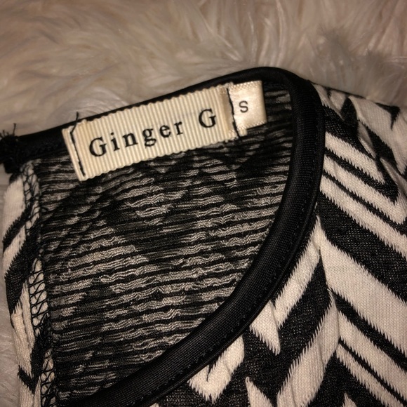 Black & White zigzag dress - Picture 3 of 3